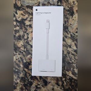 Lightning to Digital AV adapter